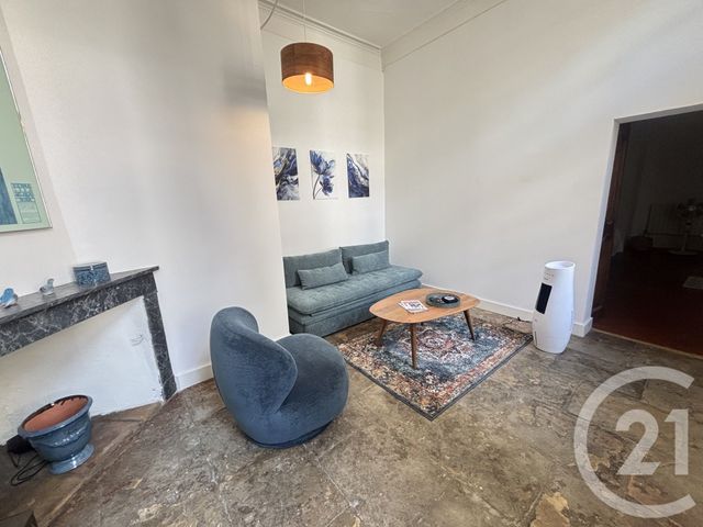 Appartement T2 à louer - 2 pièces - 75.63 m2 - NIMES - 30 - LANGUEDOC-ROUSSILLON - Century 21 Dhuoda