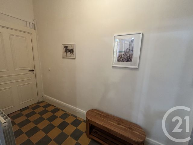 Appartement T2 à louer - 2 pièces - 75.63 m2 - NIMES - 30 - LANGUEDOC-ROUSSILLON - Century 21 Dhuoda