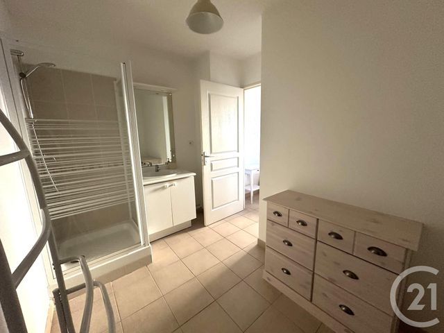 Appartement T1 à louer - 1 pièce - 28.89 m2 - NIMES - 30 - LANGUEDOC-ROUSSILLON - Century 21 Dhuoda