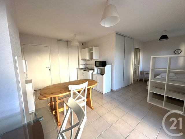 Appartement T1 à louer - 1 pièce - 28.89 m2 - NIMES - 30 - LANGUEDOC-ROUSSILLON - Century 21 Dhuoda