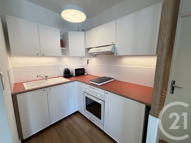 Appartement T2 à louer - 2 pièces - 33.6 m2 - NIMES - 30 - LANGUEDOC-ROUSSILLON - Century 21 Dhuoda