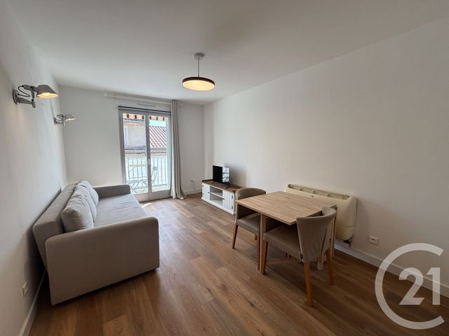 Appartement T2 à louer - 2 pièces - 33.6 m2 - NIMES - 30 - LANGUEDOC-ROUSSILLON - Century 21 Dhuoda