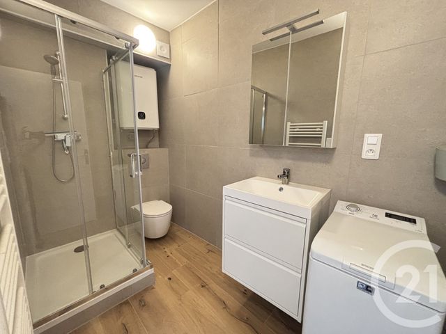 Appartement T2 à louer - 2 pièces - 33.6 m2 - NIMES - 30 - LANGUEDOC-ROUSSILLON - Century 21 Dhuoda