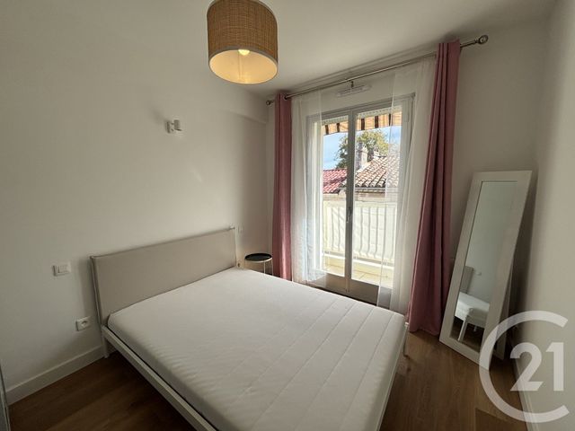 Appartement T2 à louer - 2 pièces - 33.6 m2 - NIMES - 30 - LANGUEDOC-ROUSSILLON - Century 21 Dhuoda