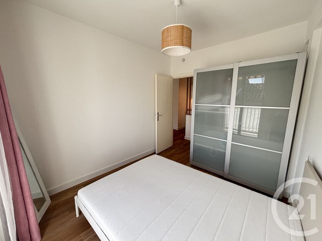 Appartement T2 à louer - 2 pièces - 33.6 m2 - NIMES - 30 - LANGUEDOC-ROUSSILLON - Century 21 Dhuoda