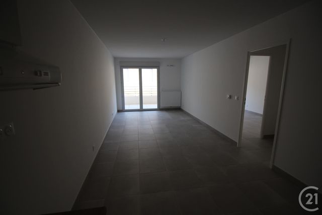 Appartement T2 à louer - 2 pièces - 51.04 m2 - NIMES - 30 - LANGUEDOC-ROUSSILLON - Century 21 Dhuoda