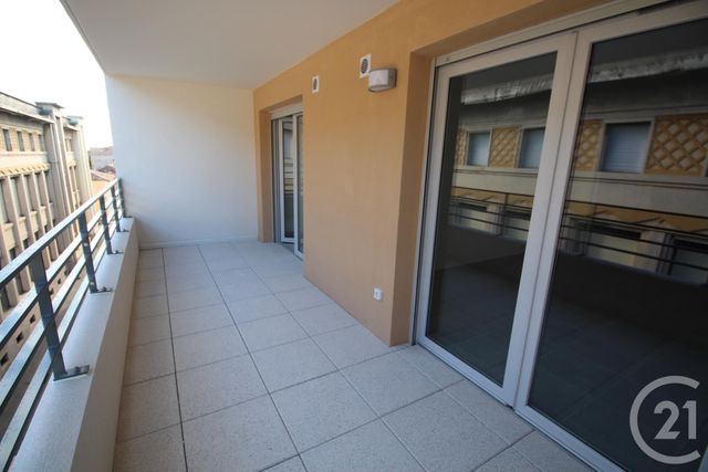 Appartement T2 à louer - 2 pièces - 51.04 m2 - NIMES - 30 - LANGUEDOC-ROUSSILLON - Century 21 Dhuoda