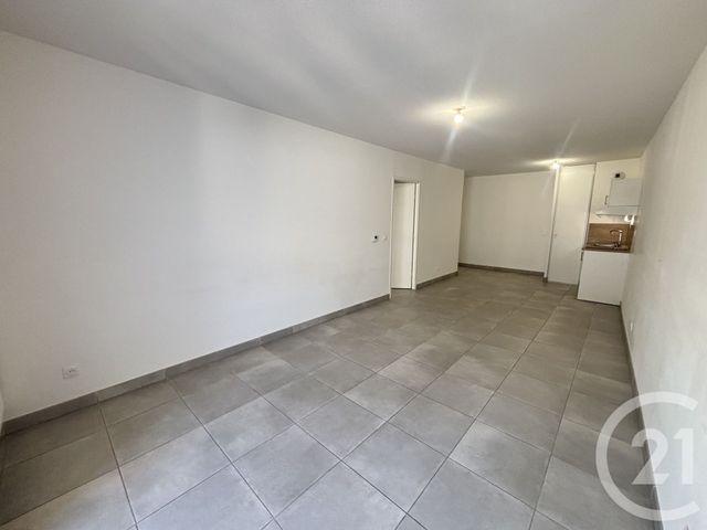 Appartement T2 à louer - 2 pièces - 51.04 m2 - NIMES - 30 - LANGUEDOC-ROUSSILLON - Century 21 Dhuoda