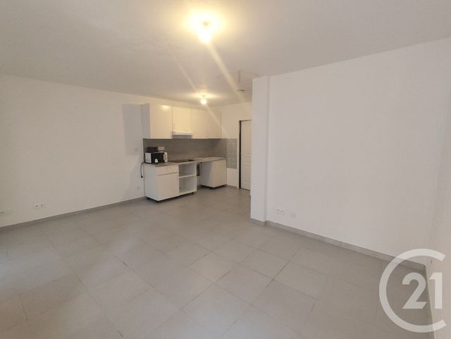 Appartement T2 à vendre - 2 pièces - 35.28 m2 - NIMES - 30 - LANGUEDOC-ROUSSILLON - Century 21 Dhuoda