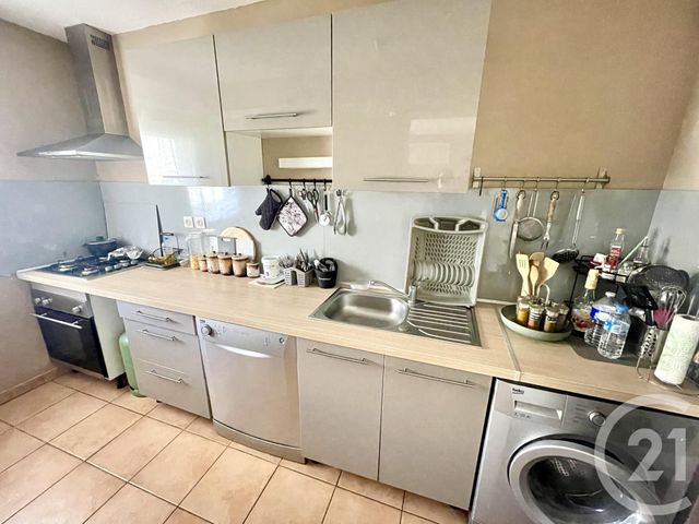 Appartement F3 à louer - 3 pièces - 65.33 m2 - NIMES - 30 - LANGUEDOC-ROUSSILLON - Century 21 Dhuoda