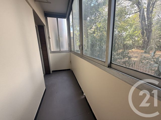 Appartement F3 à vendre - 3 pièces - 58.62 m2 - NIMES - 30 - LANGUEDOC-ROUSSILLON - Century 21 Dhuoda