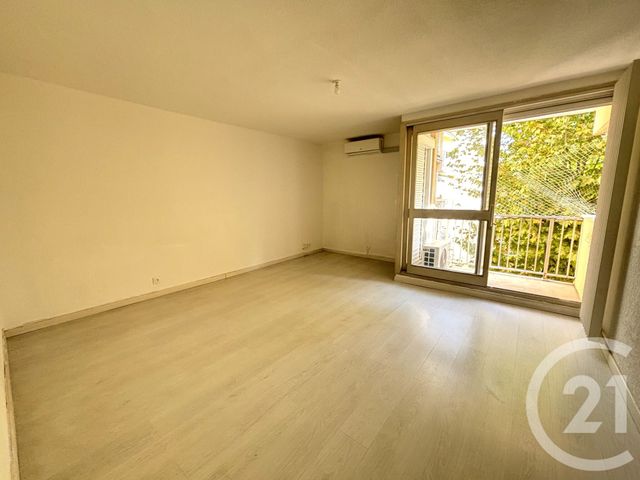 Appartement à louer NIMES